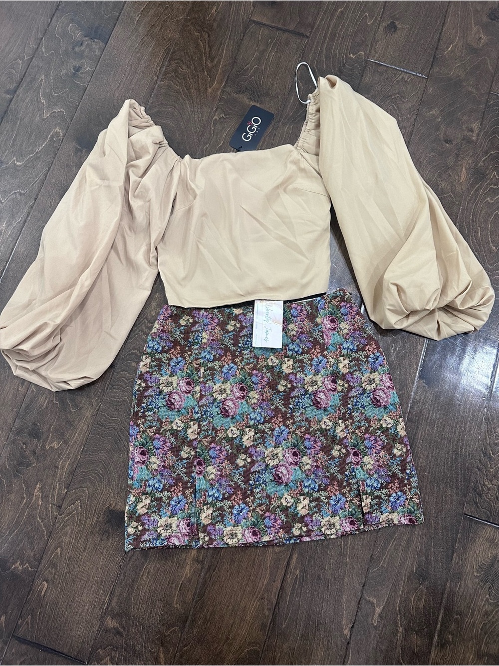 Beige Puff-Sleeve Top and Floral Mini Skirt Set